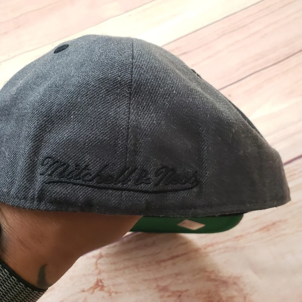Hartford Whalers Mens Hat Cap Fitted 7 1/2 Gray Green NHL‎ Hockey Mitchell Ness